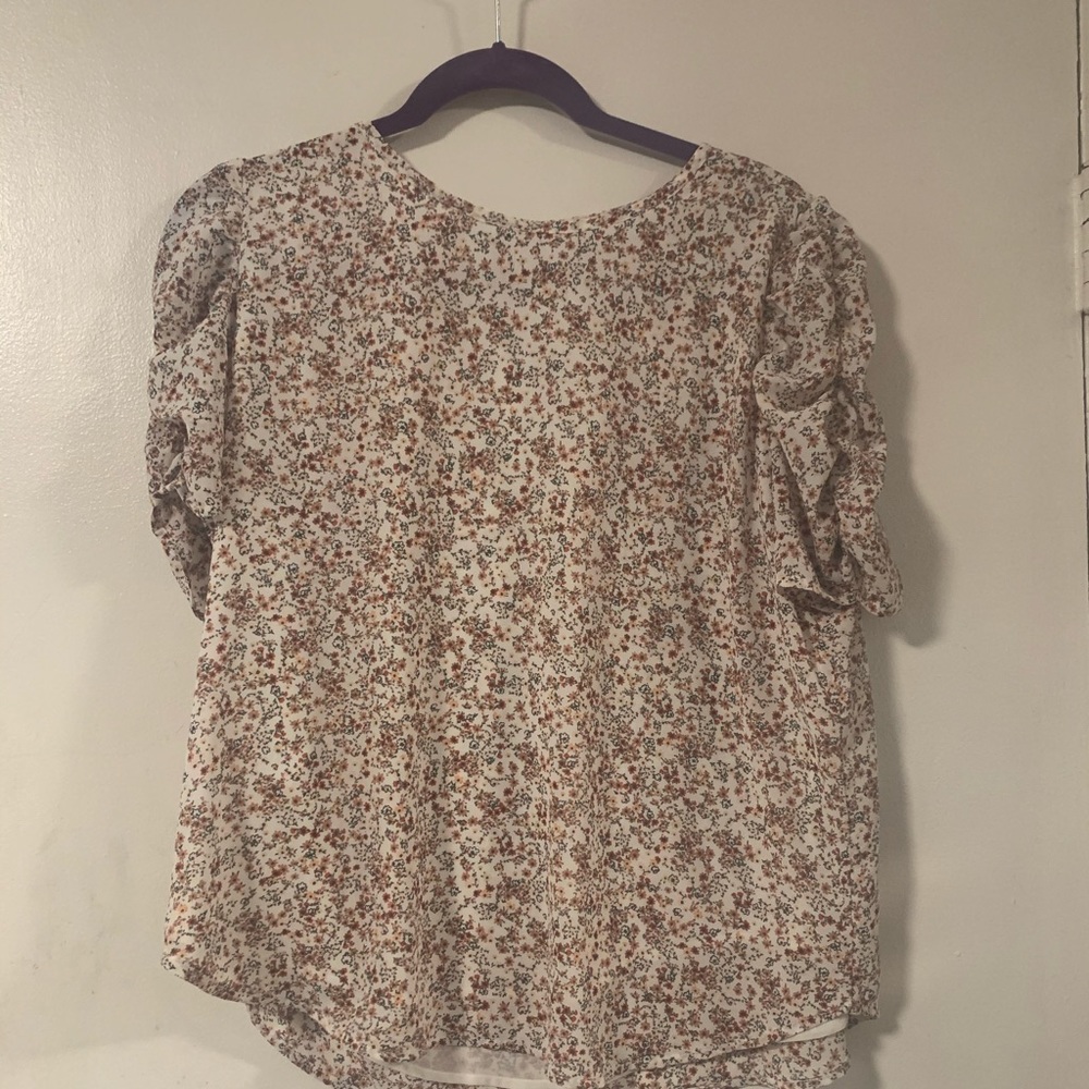 Loft Flower Print top . New without tags
